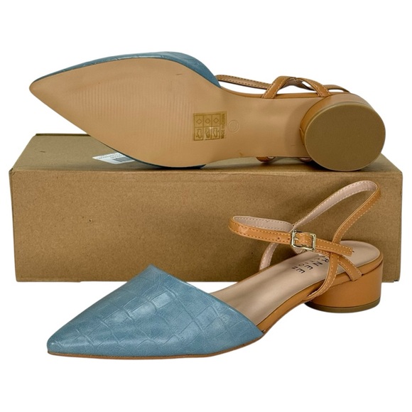 Journee Collection Brynn Blue/Tan Faux Leather Womens Flats Size 8.5M - Picture 12 of 12